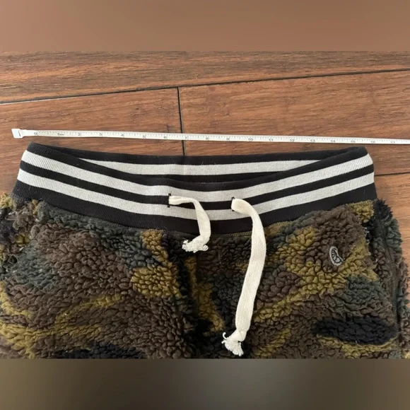 2019 Rare Deadstock Todd Snyder x Champion x Polartec M Sherpa Joggers in Camo